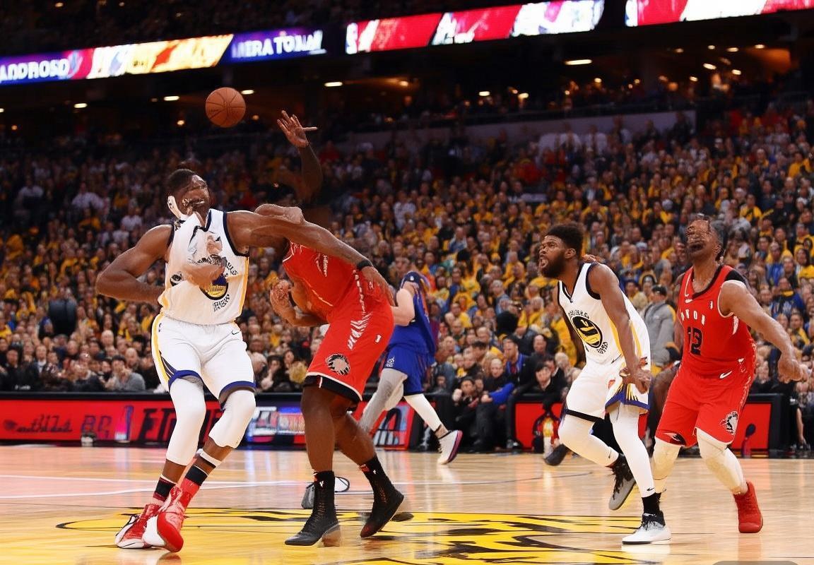 2019年NBA总决赛：勇士对猛龙巅峰对决激情战报