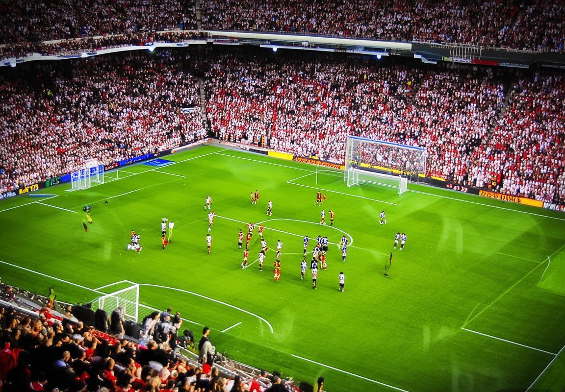 巴伦西亚VS皇马：巅峰对决，心理与实力激战